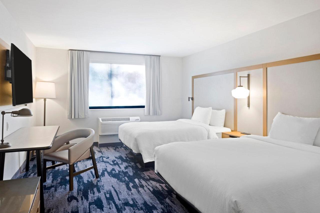 Double Queen Room